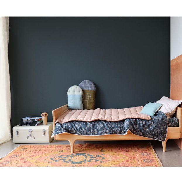 Couverture matelassé brodée main en coton-product