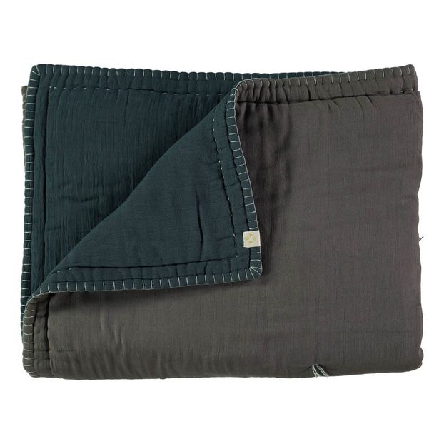 Couverture ouatinée bicolore brodée main-product