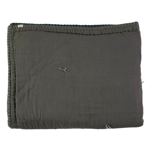 Couverture ouatinée bicolore brodée main-product