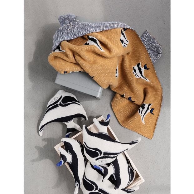 Fruiticana Striped Fish Blanket-product
