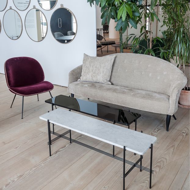 Fauteuil lounge Beetle rembourré base Conic, GamFratesi, 2013, Laiton/Velours-product