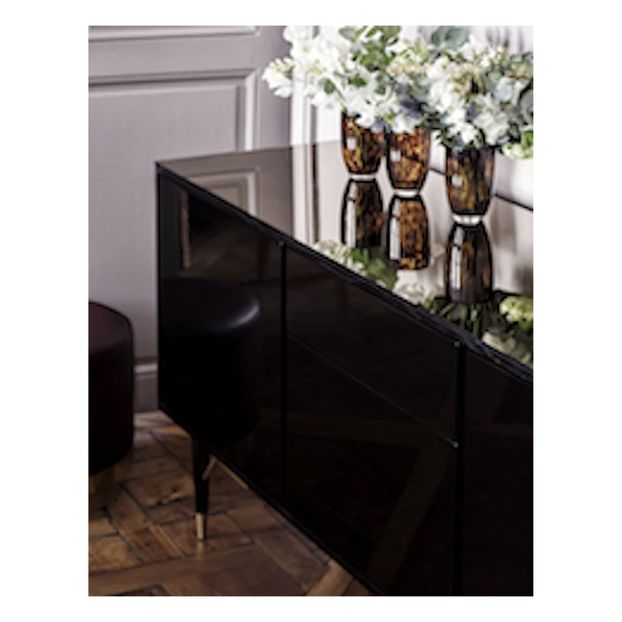 Varnished MDF Mirrored Buffet -product