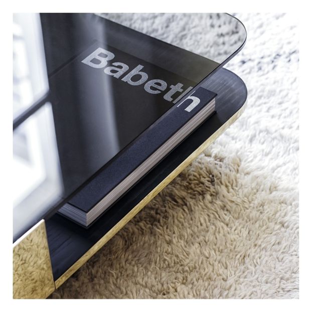 Table basse Lounge, plateau en verre fumé, piètement en chêne-product