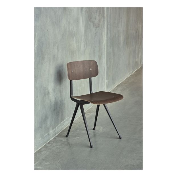 Chaise Result en chêne fumé - Réedition Friso Kramer & Wim Rietveld-product