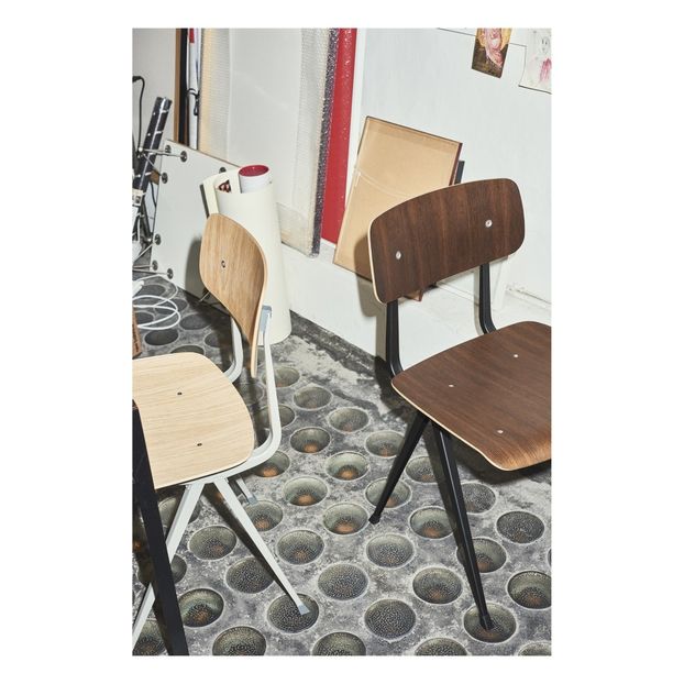 Chaise Result en chêne fumé - Réedition Friso Kramer & Wim Rietveld-product