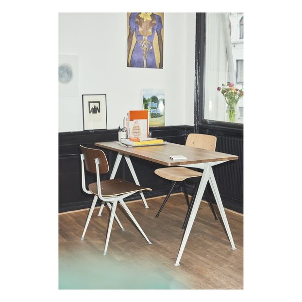 Table 140x65 cm Pyramid 01 en chêne huilé et pieds acier - Réedition Friso Kramer & Wim Rietveld-product
