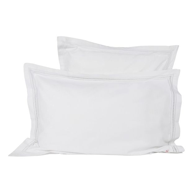 Taie d’oreiller rectangulaire Louise pois brodés main-product