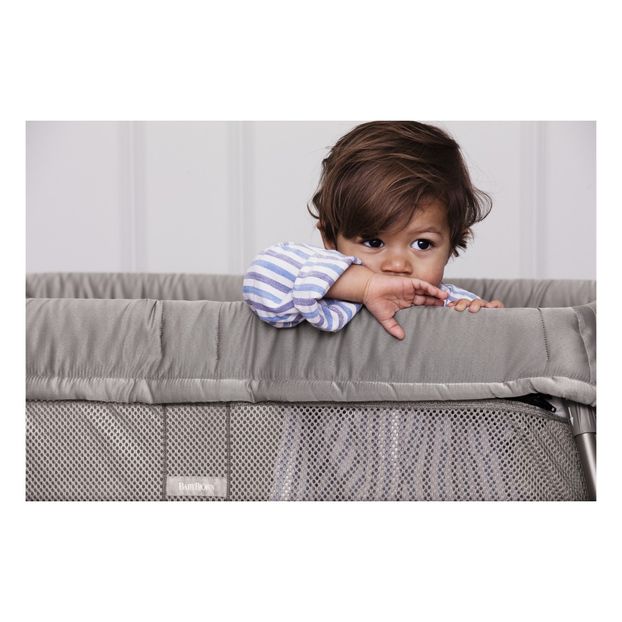 Easy Go Lightweight Travel Crib -product