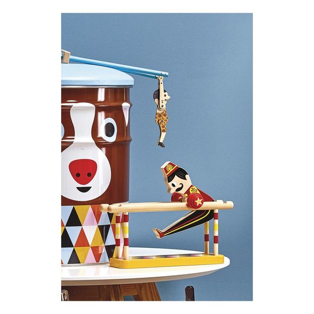 Juego de equilibrio pirueta acobrata por Ingela P.Arrhenius-product
