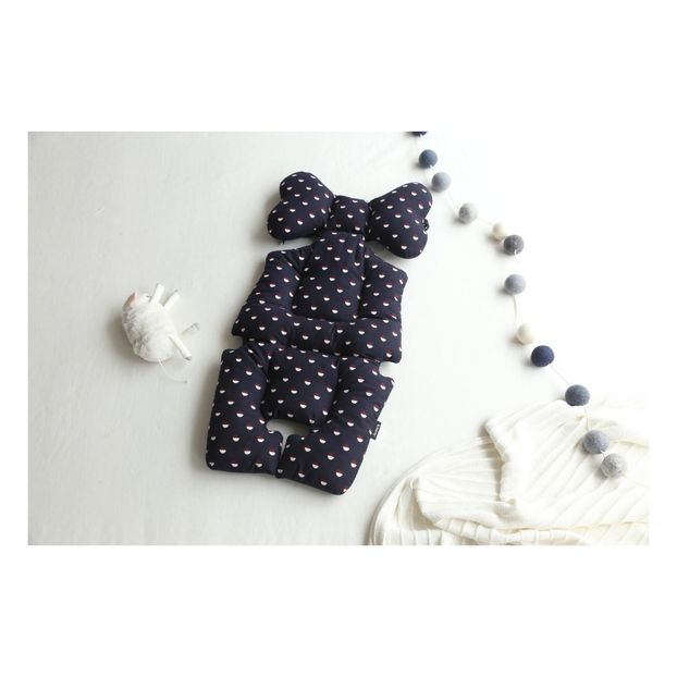 New Born Polka Dots Pillow -product