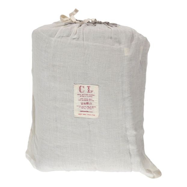 Couverture ouatinée bicolore brodée main en coton-product