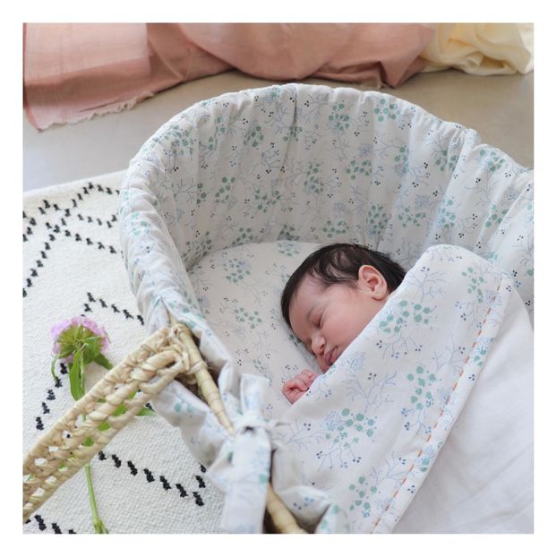 Minako Moses Basket - Set of Floral Coton Pieces -product