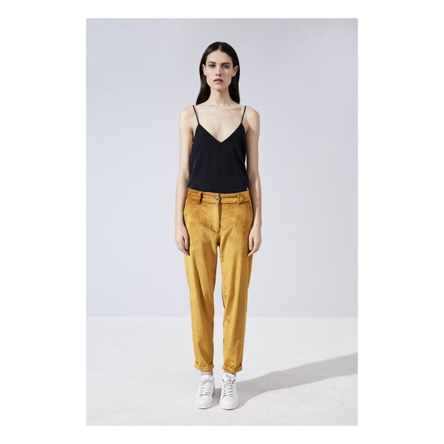 Jarvis Velvet Trousers -product