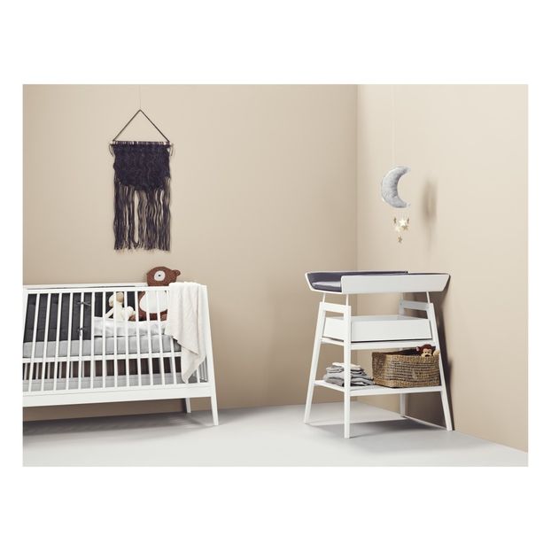 Linea Changing Table with Mat -product