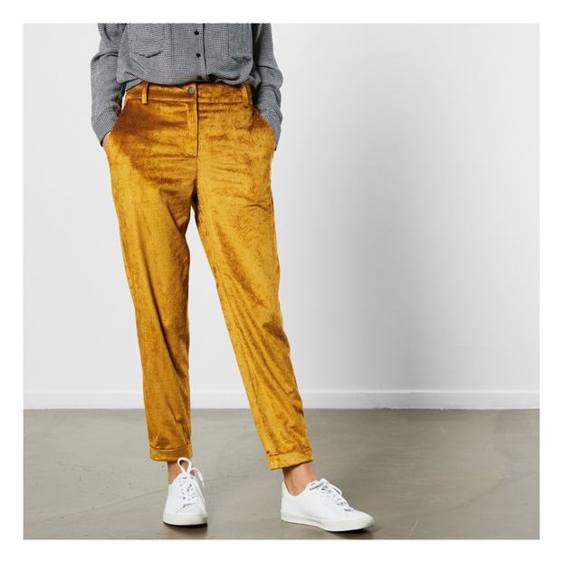 Jarvis Velvet Trousers -product