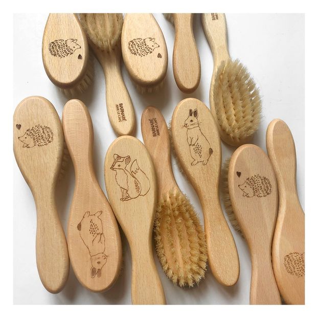 Brosse à cheveux en hêtre et poils de soie renard-product