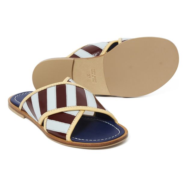 Sandalias Cuero Vernis Cruzadas-product