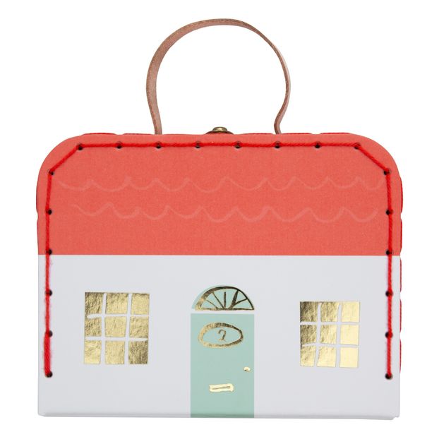 Trunk with Matilda doll-product