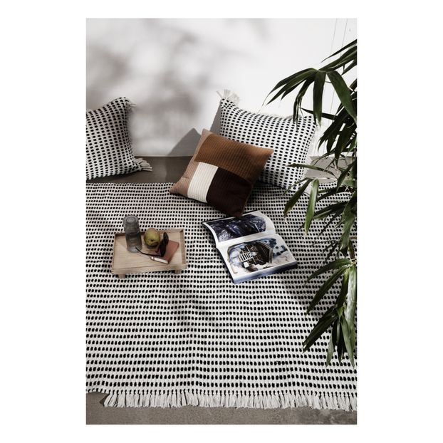 Way rug-product