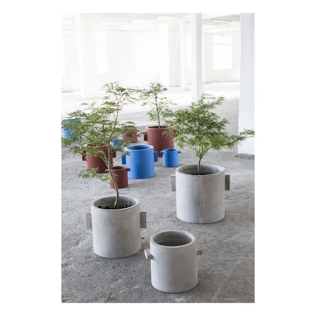 Concrete plant pot-product