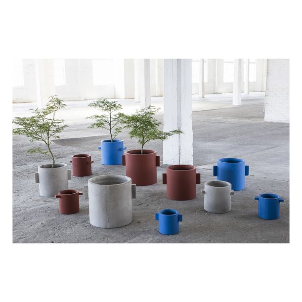 Concrete plant pot-product