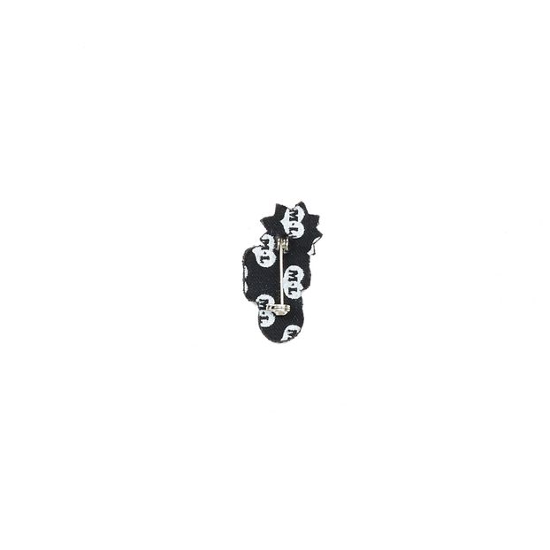 Broche Brodée Téléobjectif-product