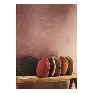 Madam Stoltz Coussin en velours-listing