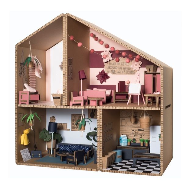 doll house made by cardboard