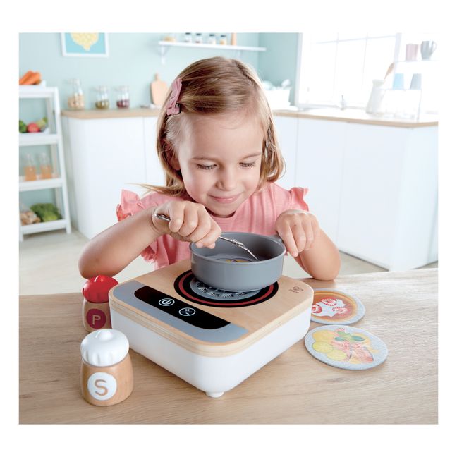 Frying Pan - Set of 12 Accessories
