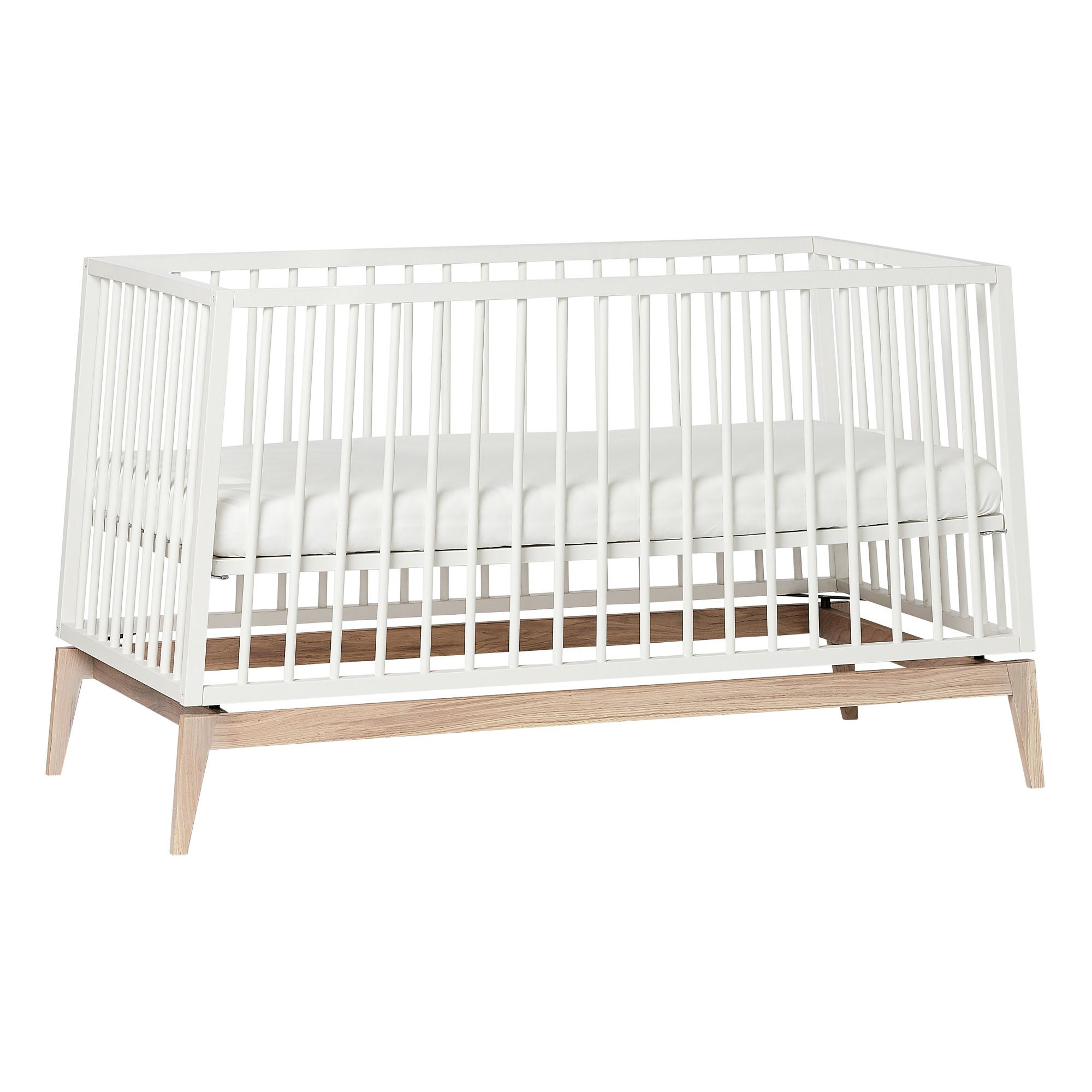 luna oval crib