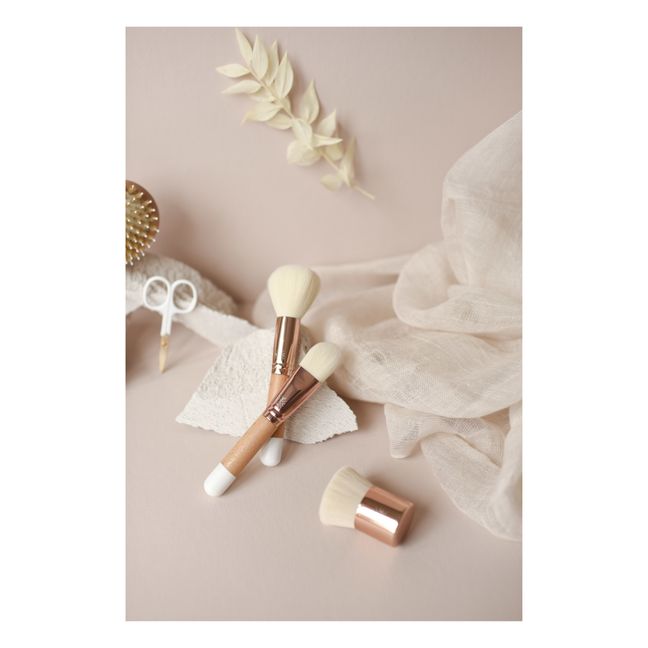 Pincel base de maquillaje