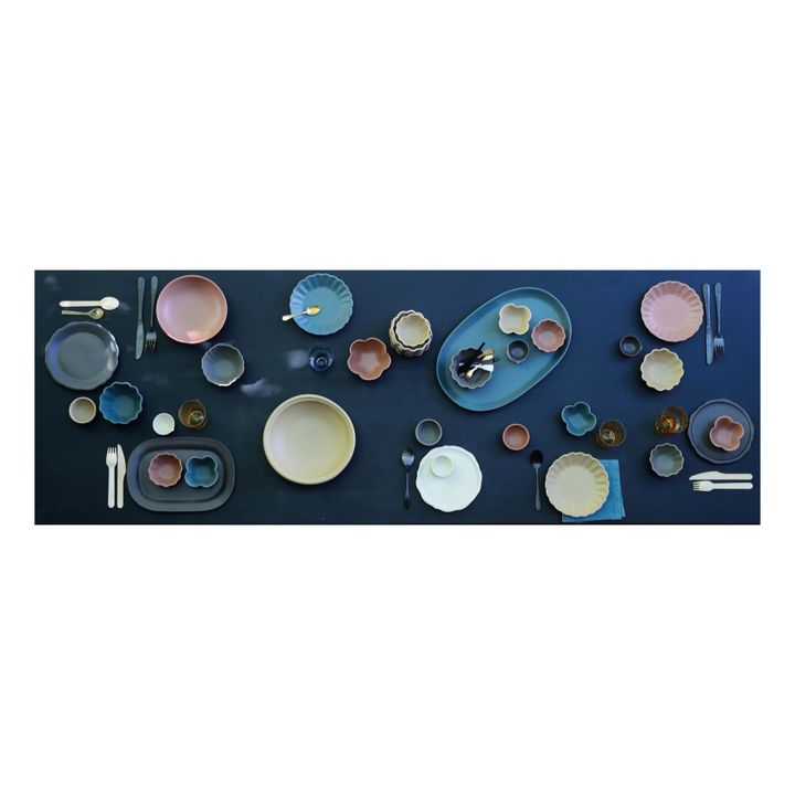 Petal Sharing Ceramic Dish | Black- Product image n°3