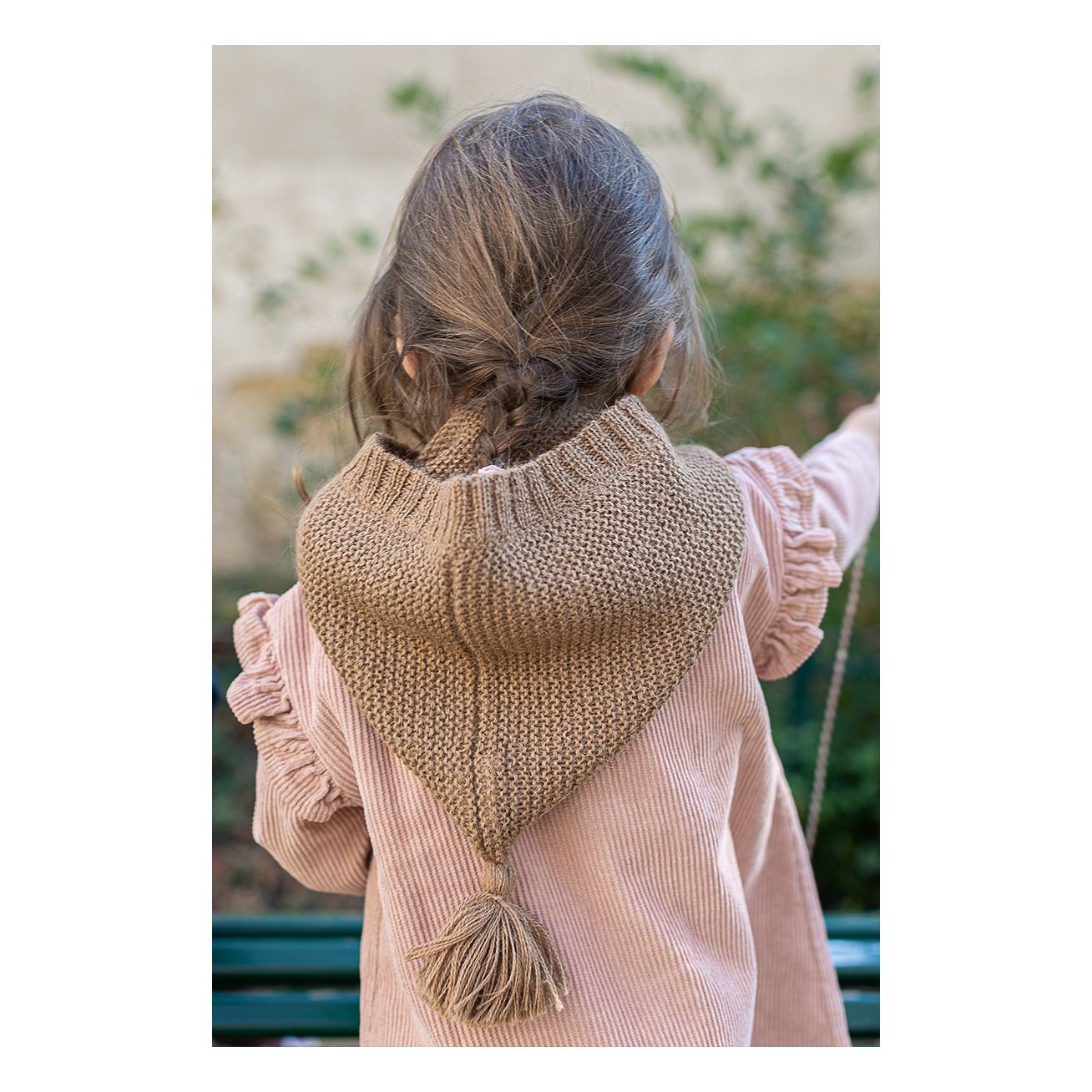 Passamontagna per bambini in lana merino con pompon in pelliccia
