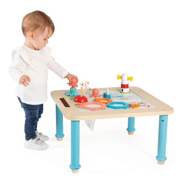 Adjustable Play Table
