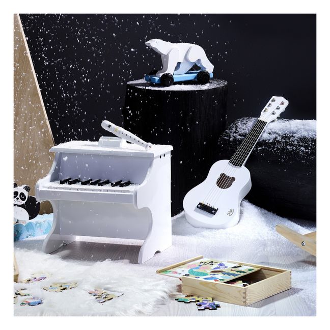 Guitar | White