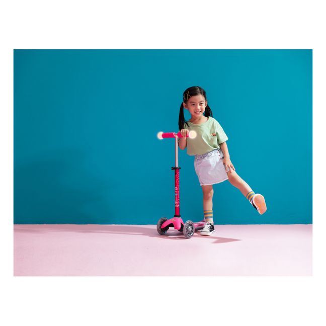Mini Micro Deluxe Magic LED Scooter  | Pink