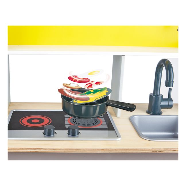 Cuisine deluxe avec plaques de cuisson électroniques et bac à recyclage