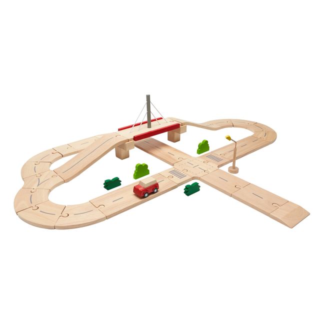 Circuit automobile et ses accessoires en bois