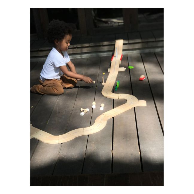 Wooden Car Circuit and Accessories