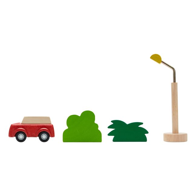 Circuito de carreras de motor y sus accesorios de madera