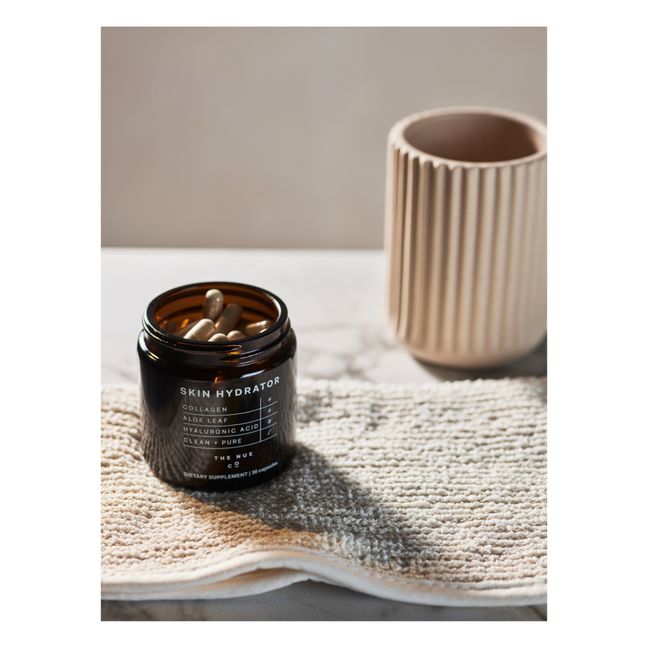 Skin hydrator 