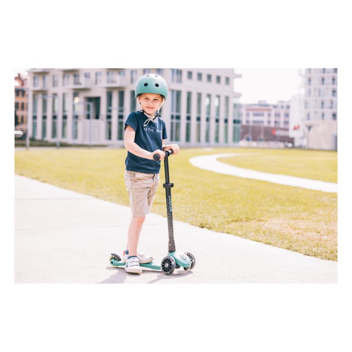 Highwaykick 3 LED Scooter | Chrome green- Product image n°1