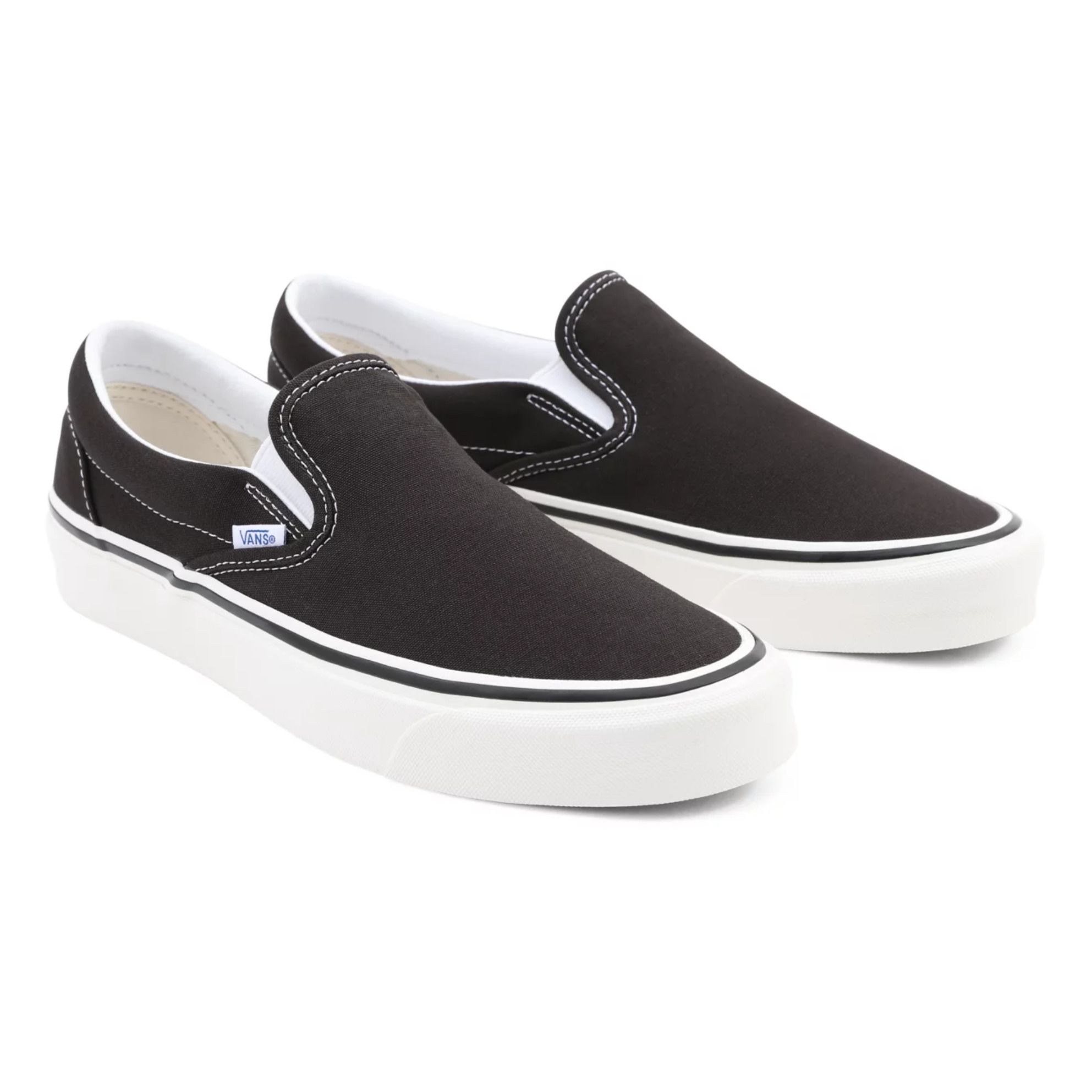 womens black canvas slip on vans