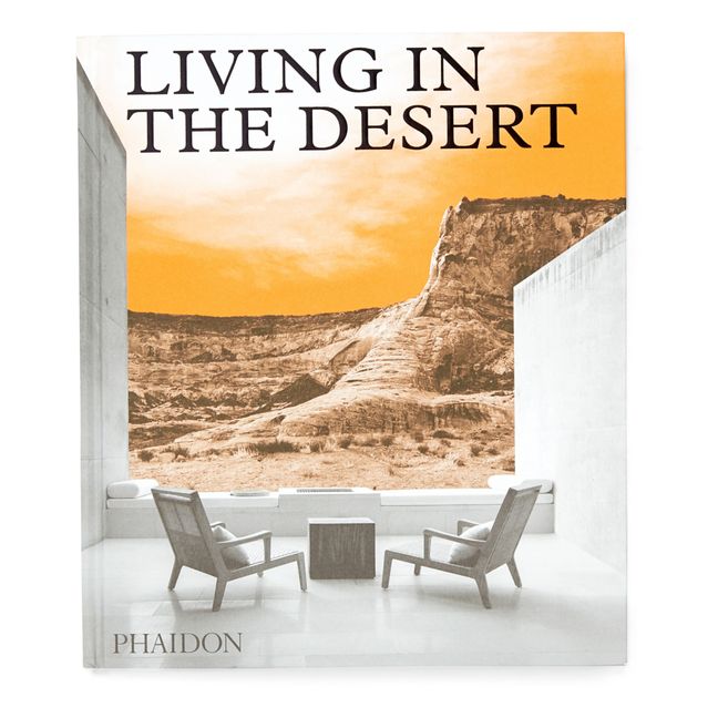 Livre Living in the desert - EN