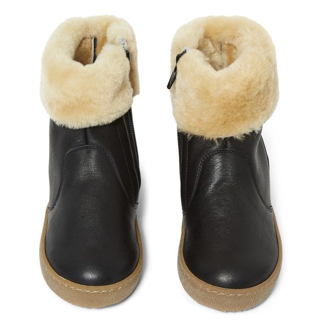 Fur-Lined Boots Black