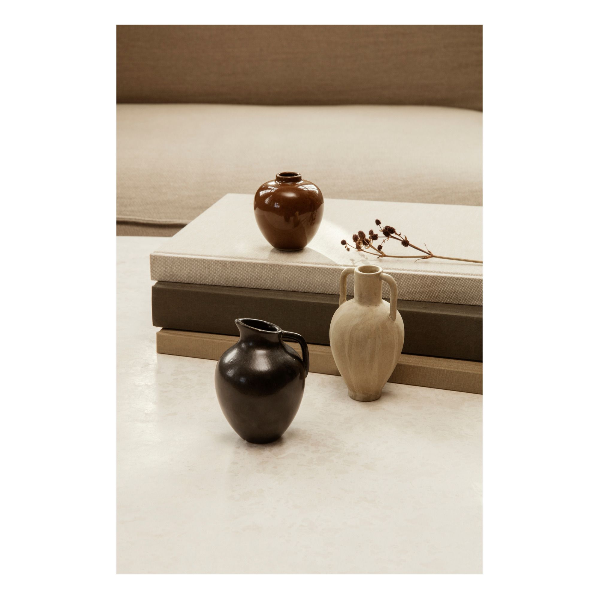 Ary Mini Porcelain Vase Sand- Product image n°1