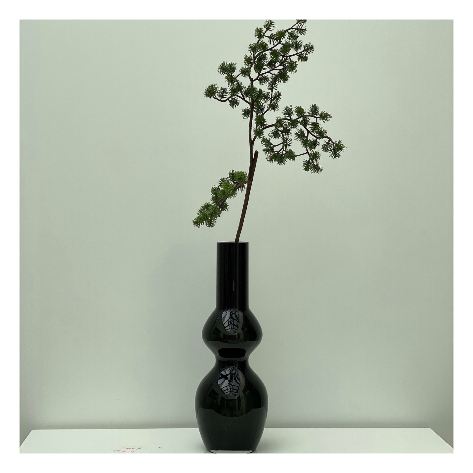 Vase Ovale en verre Black Opjet Design Adult Smallable