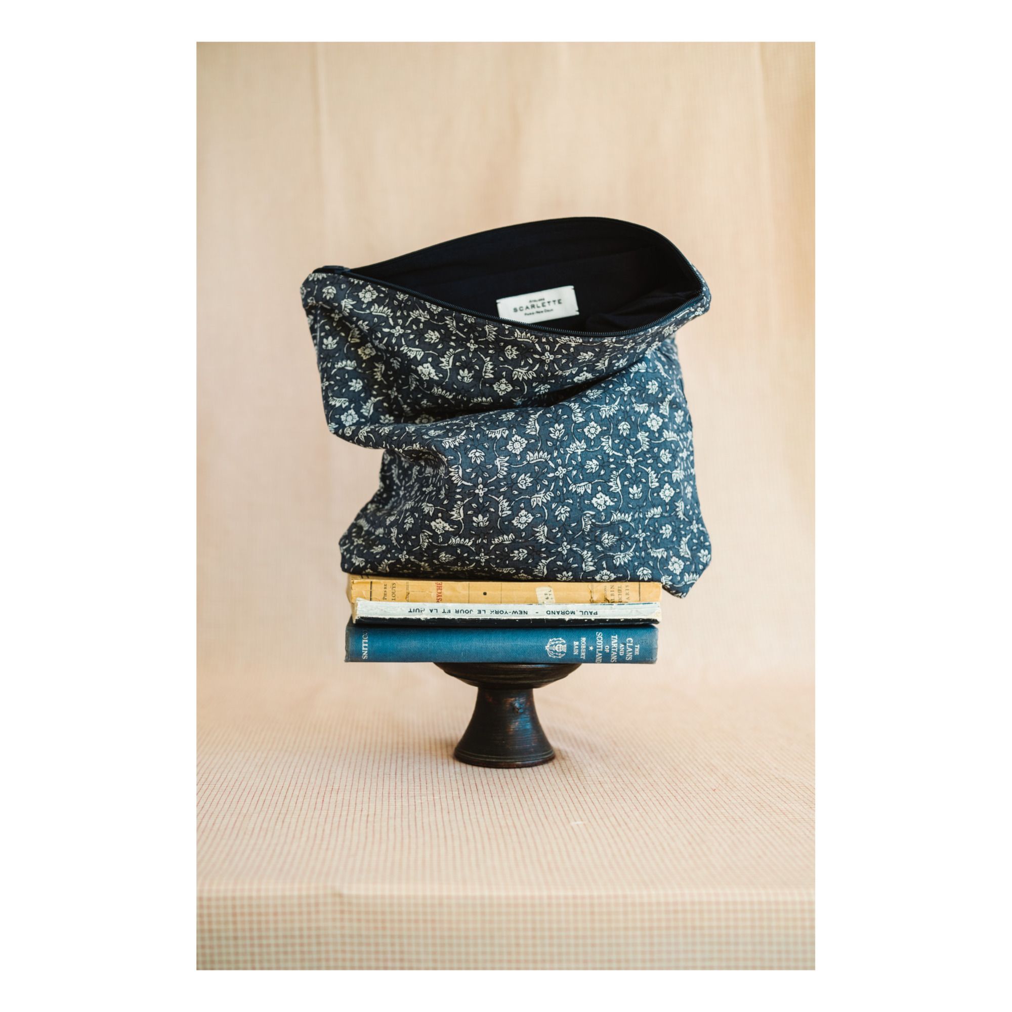 Scarlette Ateliers - Trousse Zippée Marge imprimé main - Bleu gris