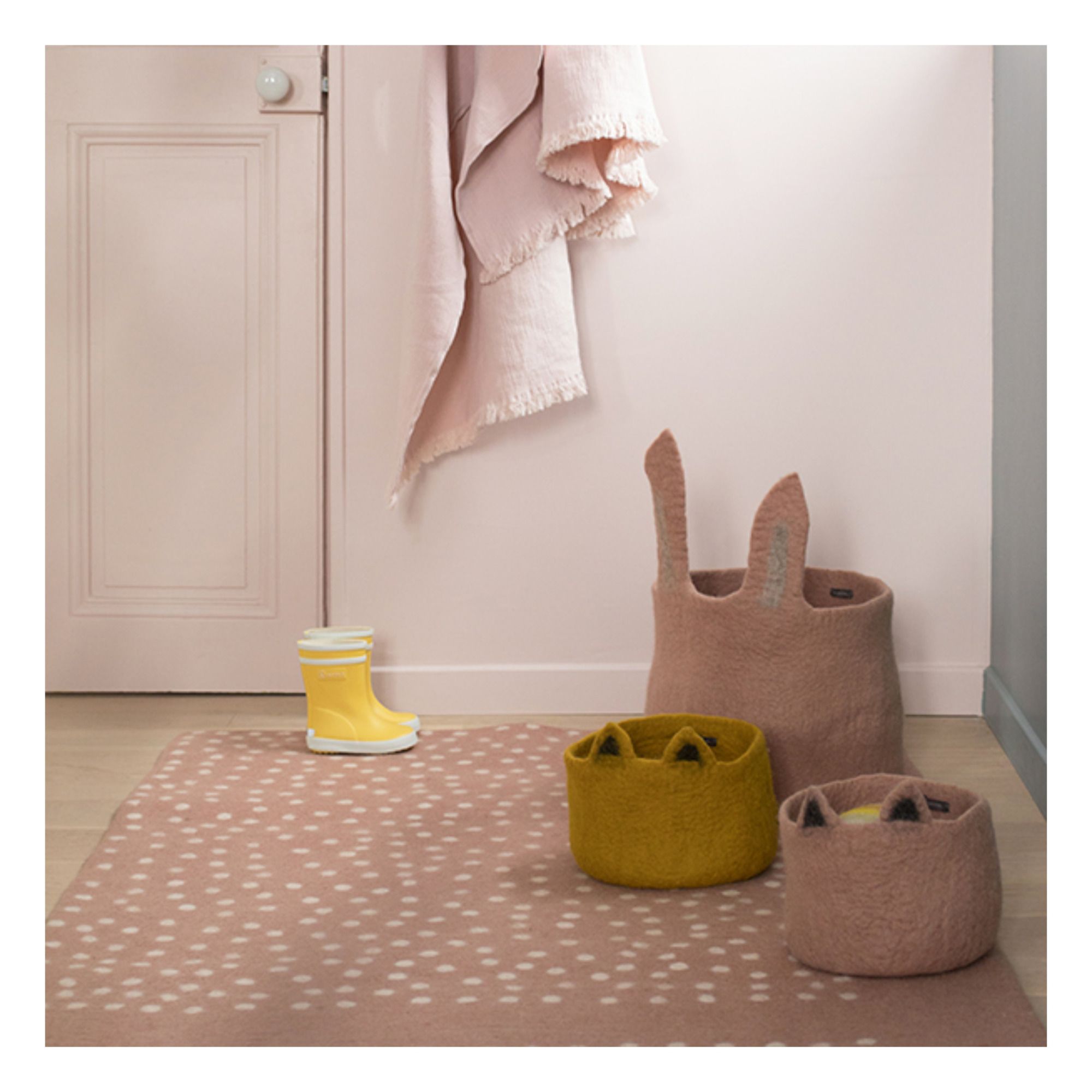 Pasu Rabbit Felt Basket Pink- Product image n°1
