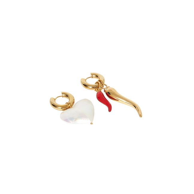 Mismatching Heart and Pepper Earrings Gold